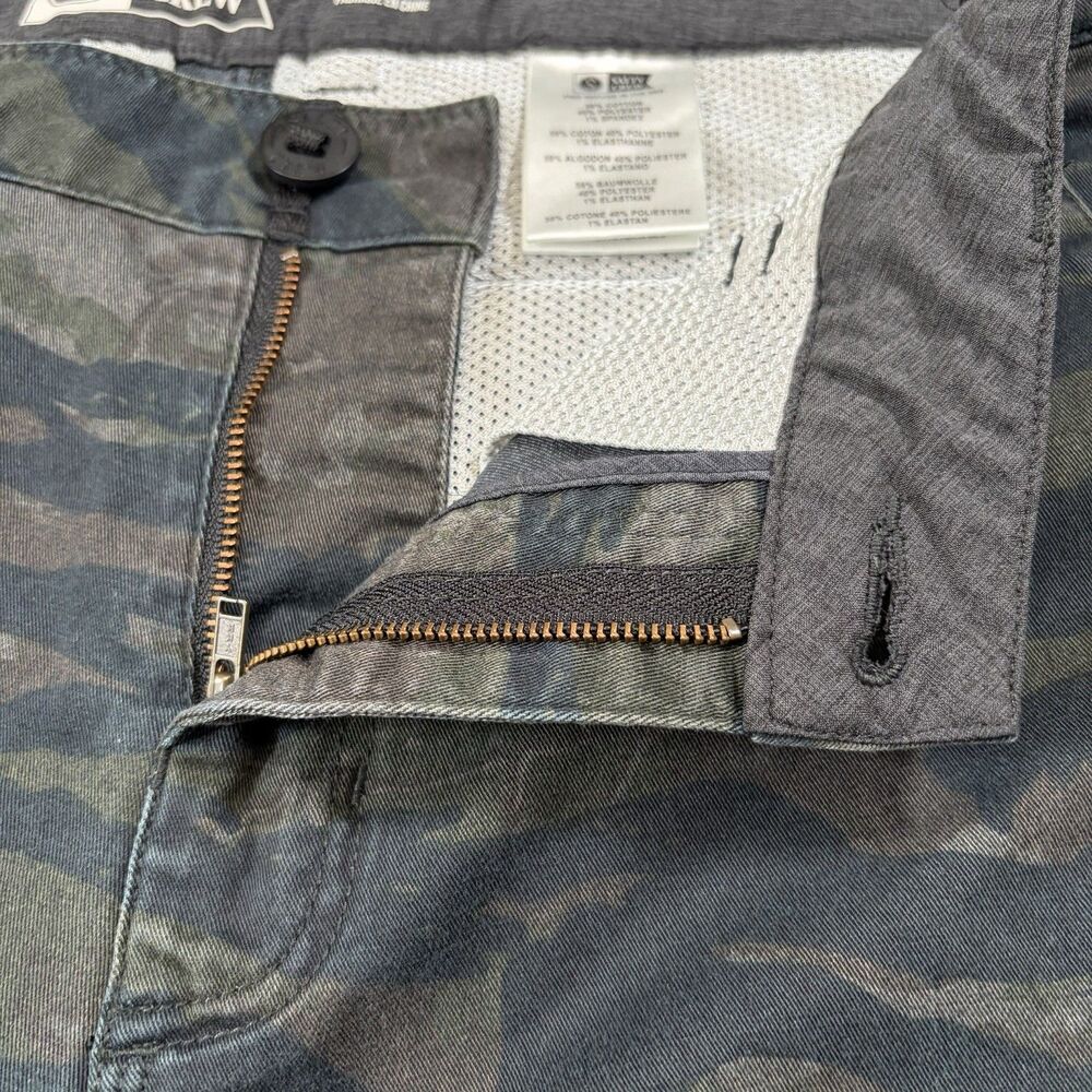Salty Crew Camo Pants Mens 30 Green Black Stretch Chino Surf Skate Outdoor - Picture 14 of 15